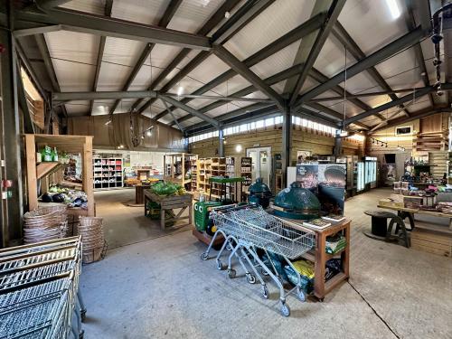 Farm Shop, Rectory Farm, Waterperry, OX33