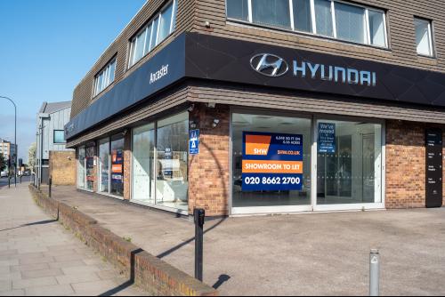 359 Bromley Road, Catford, London, SE6
