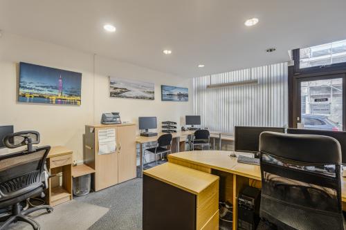 102 Albert Road, Southsea, PO5