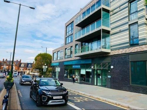 Unit A Twickenham Gateway , Twickenham Gateway, London Road, Twickenham, TW1