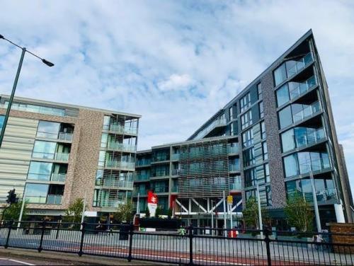 Unit A Twickenham Gateway , Twickenham Gateway, London Road, Twickenham, TW1