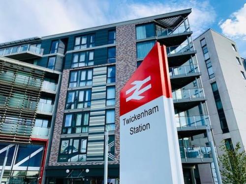 Unit A Twickenham Gateway , Twickenham Gateway, London Road, Twickenham, TW1
