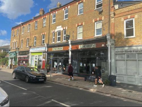 80-82 The Green, Twickenham, TW2