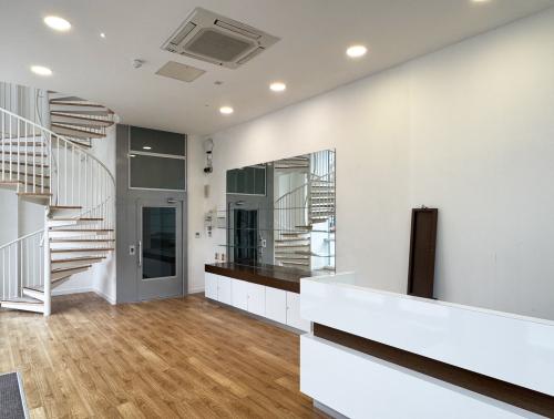 The Hub, 315 Avebury Boulevard, Central Milton Keynes, Milton Keynes, MK9