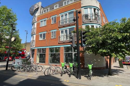 The Coliseum, 11 Salisbury Parade, Hornsey, London, N8