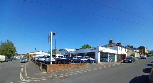 20 Waterloo Road, Aldershot, GU12