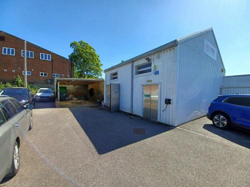 20 Waterloo Road, Aldershot, GU12
