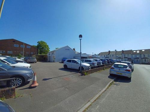 20 Waterloo Road, Aldershot, GU12