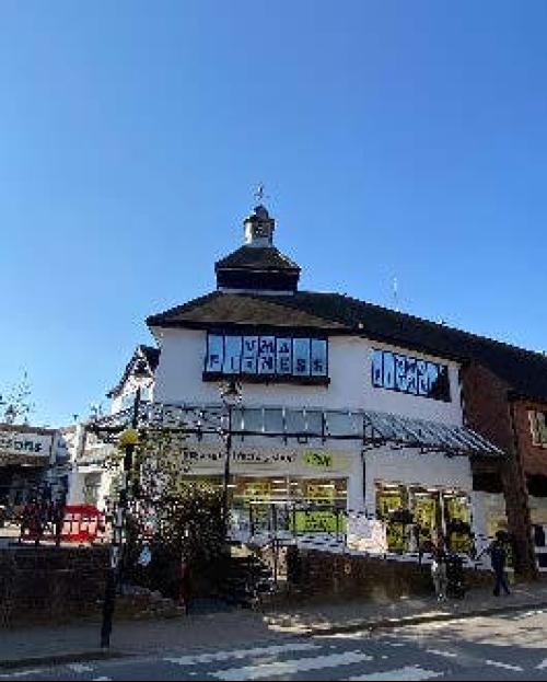 Unit 8-9, Fernbank Centre, High Street, Crowborough, TN6