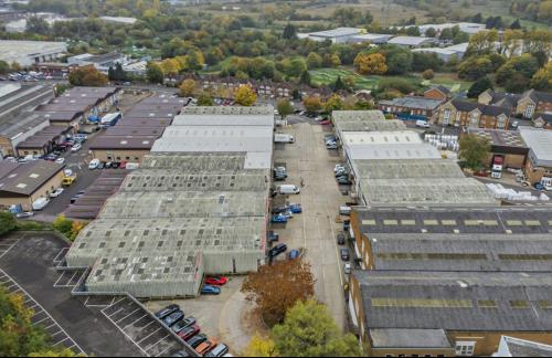 Unit 3, Nimrod Industrial Estate, Reading, RG2