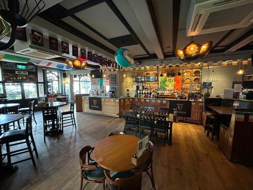 O'Neill's, 762 High Road, Leytonstone, London, E11