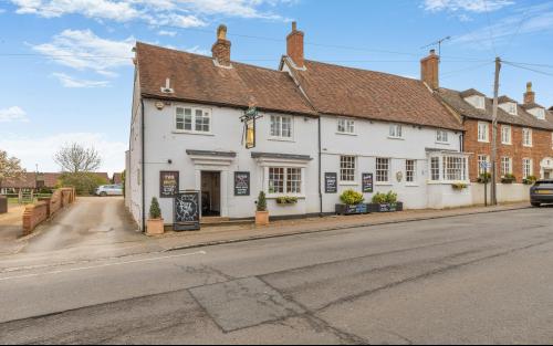 The Bell Hotel, 21 Bedford Street, Woburn, Milton Keynes, MK17