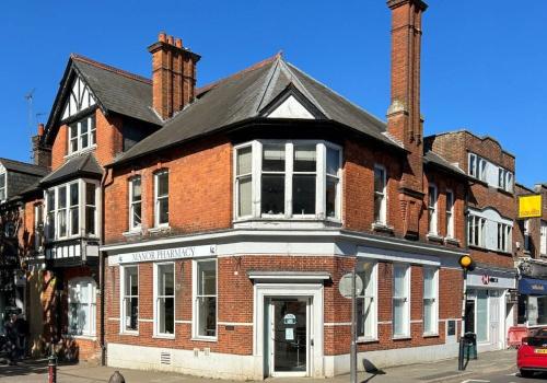 1 High Street, Harpenden, AL5