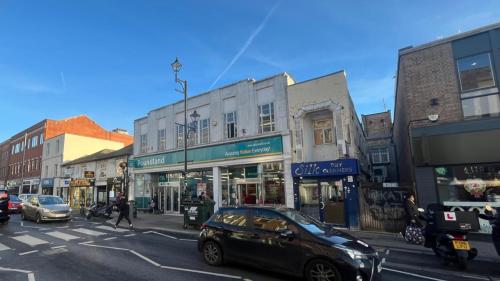73 Victoria Road, Surbiton, KT6