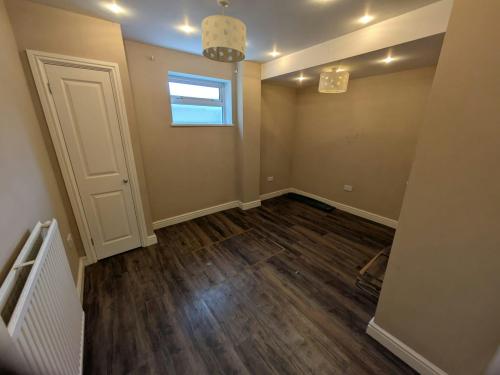 Ivy Lodge, Portsmouth Road, Milford, GU8