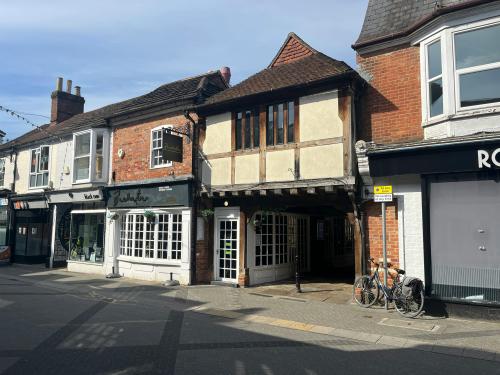 Stans Way, 1 - 3 East Street, Horsham, RH12