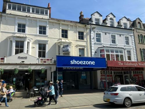 67 Mostyn Street, Llandudno, LL30