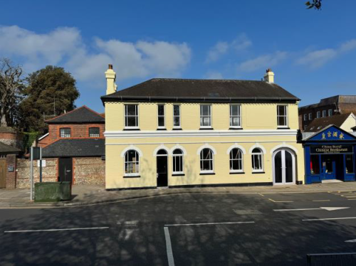 The Bull Inn, 4-5 Market Road, Chichester, PO19