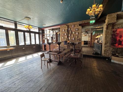 7 High Street, South Norwood, London, SE25