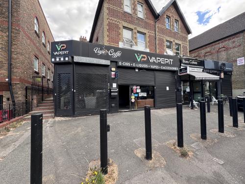 7 Manor Road, Wallington, SM6