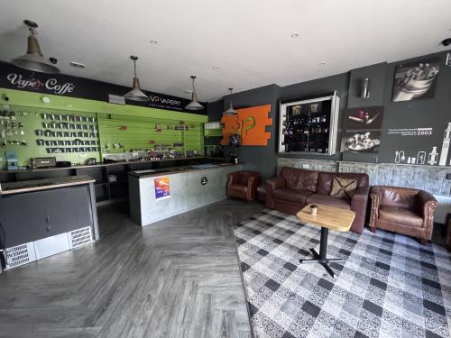 7 Manor Road, Wallington, SM6