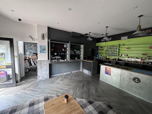 7 Manor Road, Wallington, SM6