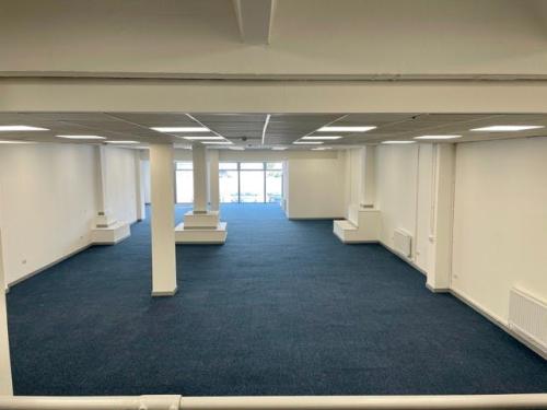 Units C,D,E Westlink House, 981 Great West Road, Brentford, TW8