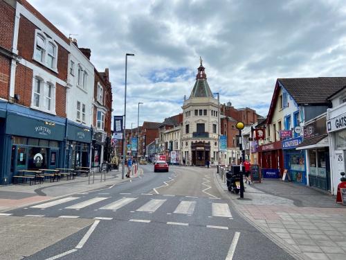 63-65 Albert Road, Southsea, PO5