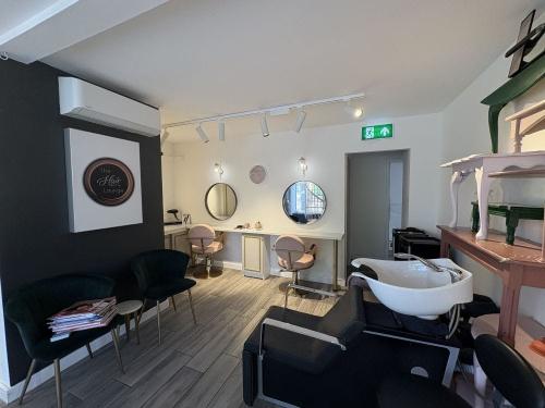 'The Hair Lounge' Merton Road, Ambrosden, Bicester, OX25