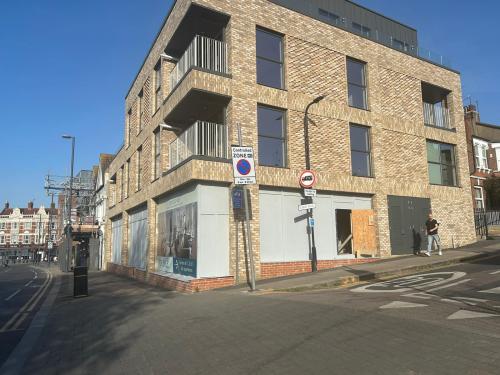 13a Hoe Street, Walthamstow, London, E17