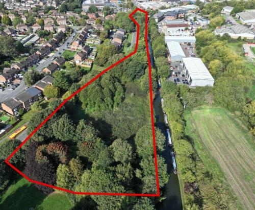 3 Acres, Bankside, Banbury, OX16