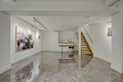 158 Putney High Street, Putney, London, SW15