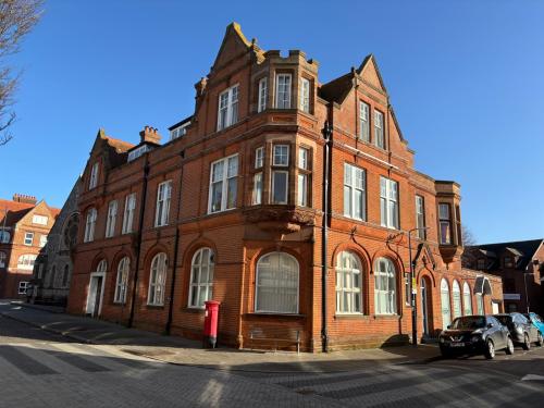 18-20 Hamilton Road & 1-3 Victoria Street, Felixstowe, IP11