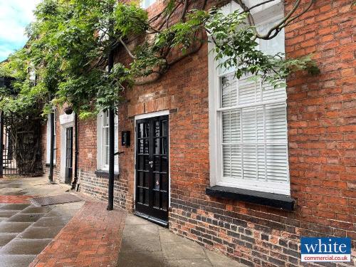 2B White Lion Walk, Banbury, OX16