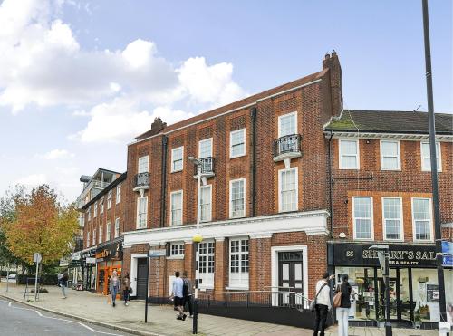82-84 High Street, Ruislip, HA4