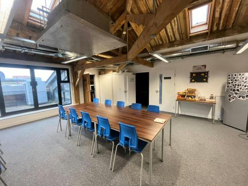 Warehouse K Unit R6, 2 Western Gateway, Victoria Dock, London, E16