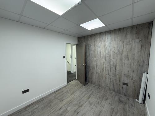 2 Cliffe Yard, Medway City Estate, Anthonys Way, Rochester, ME2
