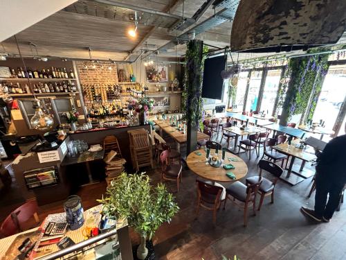 79-80 Western Road, Hove, BN3