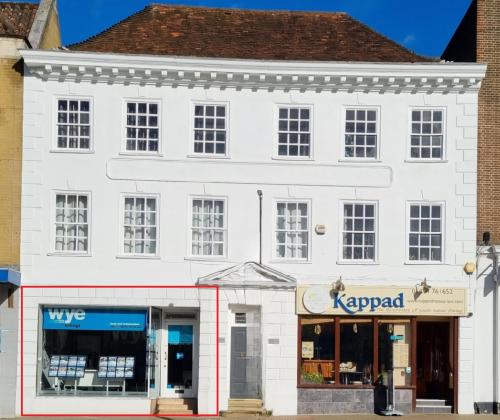21B High Street, High Wycombe, HP11