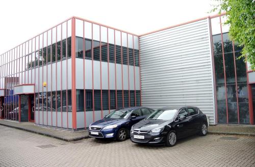 Unit 1437, Clock Tower Industrial Estate, Clock Tower Road, Isleworth, TW7