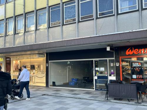 52 Queensway, Stevenage, SG1