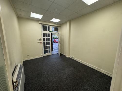 11 Station Parade, Virginia Water, GU25