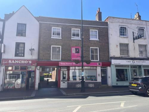 158 High Street & 2a Bank Street, Tonbridge, TN9