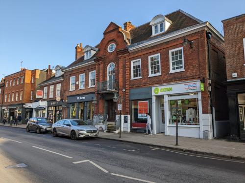 222 High Street, Guildford, GU1