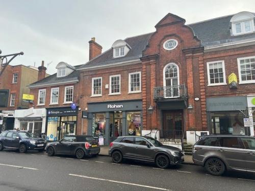 224 High Street, Guildford, GU1