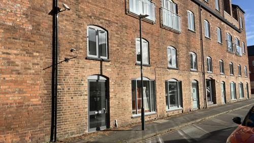 Unit 1 Nelson Dale, Emscote Mill, Wharf Street, Warwick, CV34