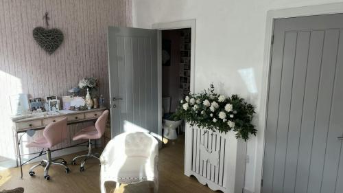 Unit 1 Nelson Dale, Emscote Mill, Wharf Street, Warwick, CV34