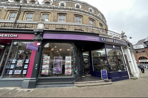 153 Upper Richmond Road, Putney, London, SW15