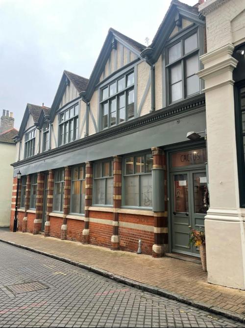 Colchester, 137a High Street, Colchester, CO1