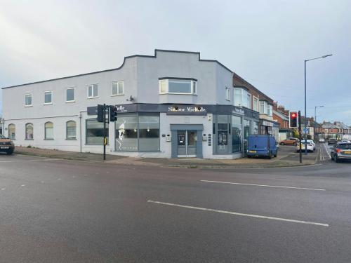 73-75 High Road West, Felixstowe, IP11